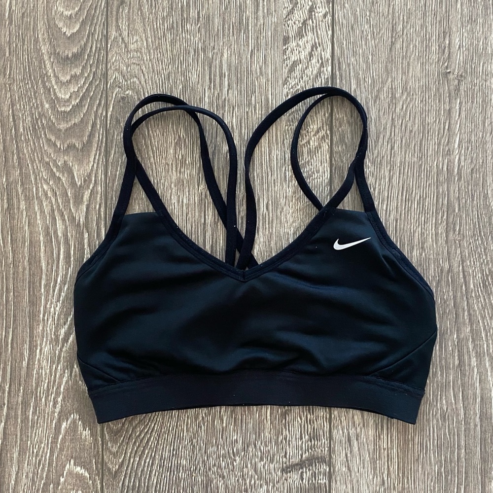 Nike sports bra crossback